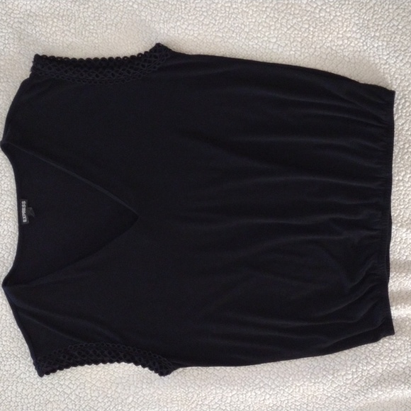 2 EXPRESS Blouses. Size Medium - Picture 2 of 7